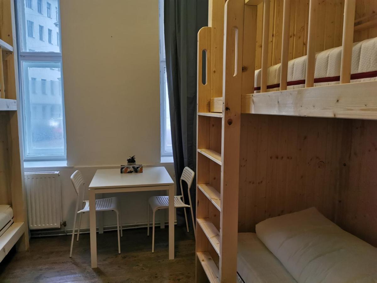 Albergue 7brunnen Beds & Viena