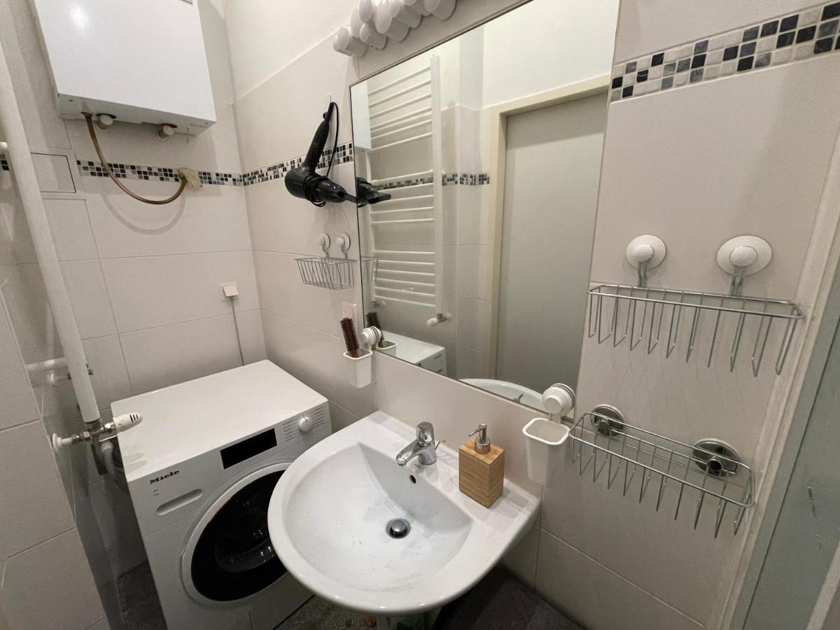 Apartment Central Sunny Flat With Free Parking Wien