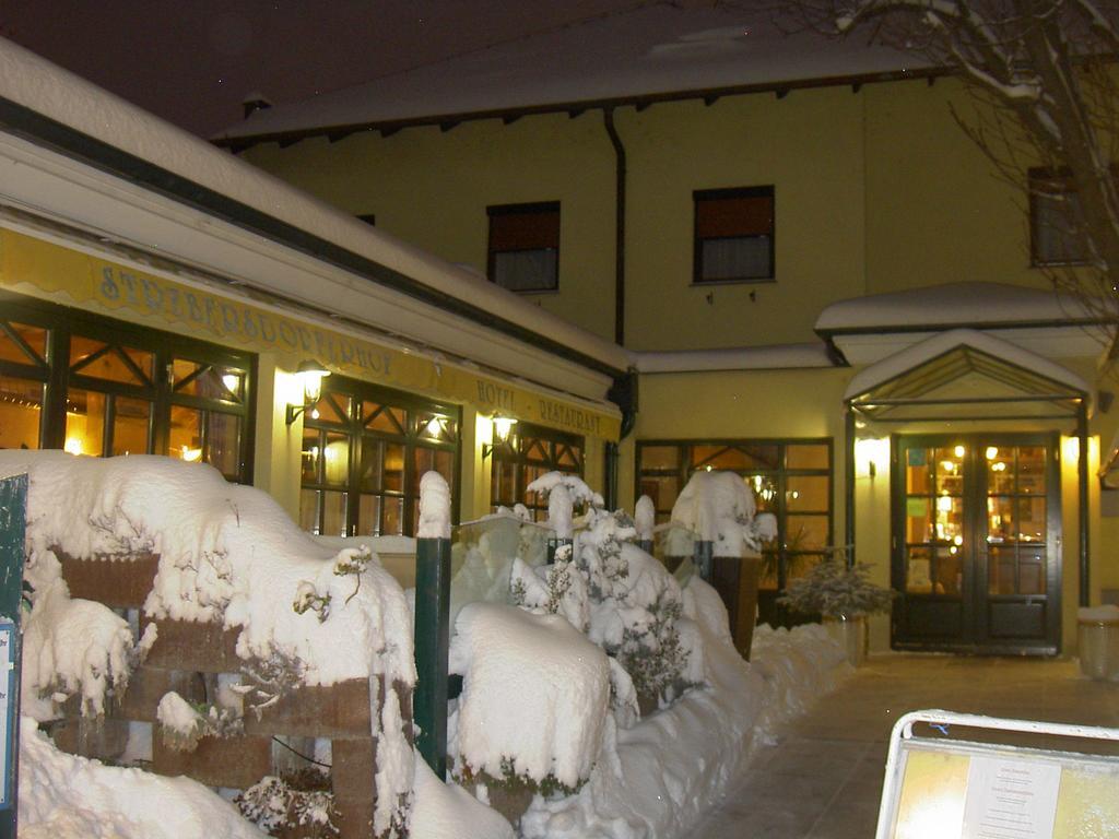 Hotel Strebersdorferhof 3*