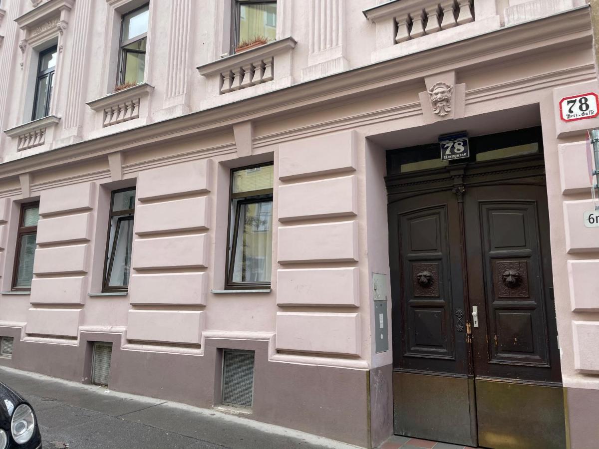 Nice Apartment, Near Center