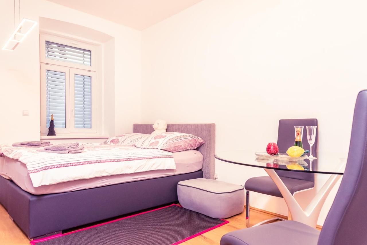 Senator Flats Petrus&kardinal Nagl Apartment *
