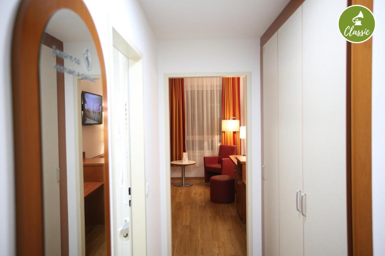 Arte Stadthalle Hotel 4*