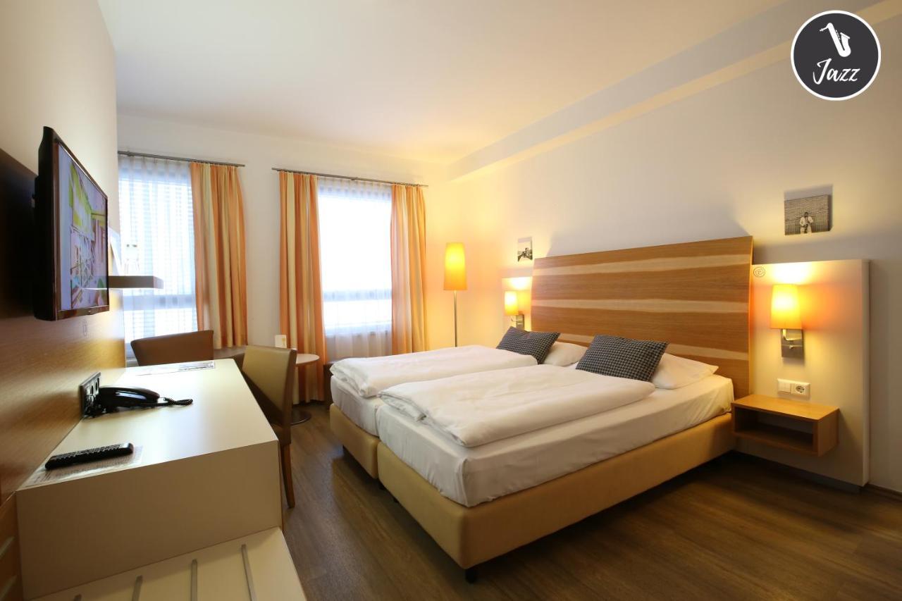 Arte Stadthalle 4*