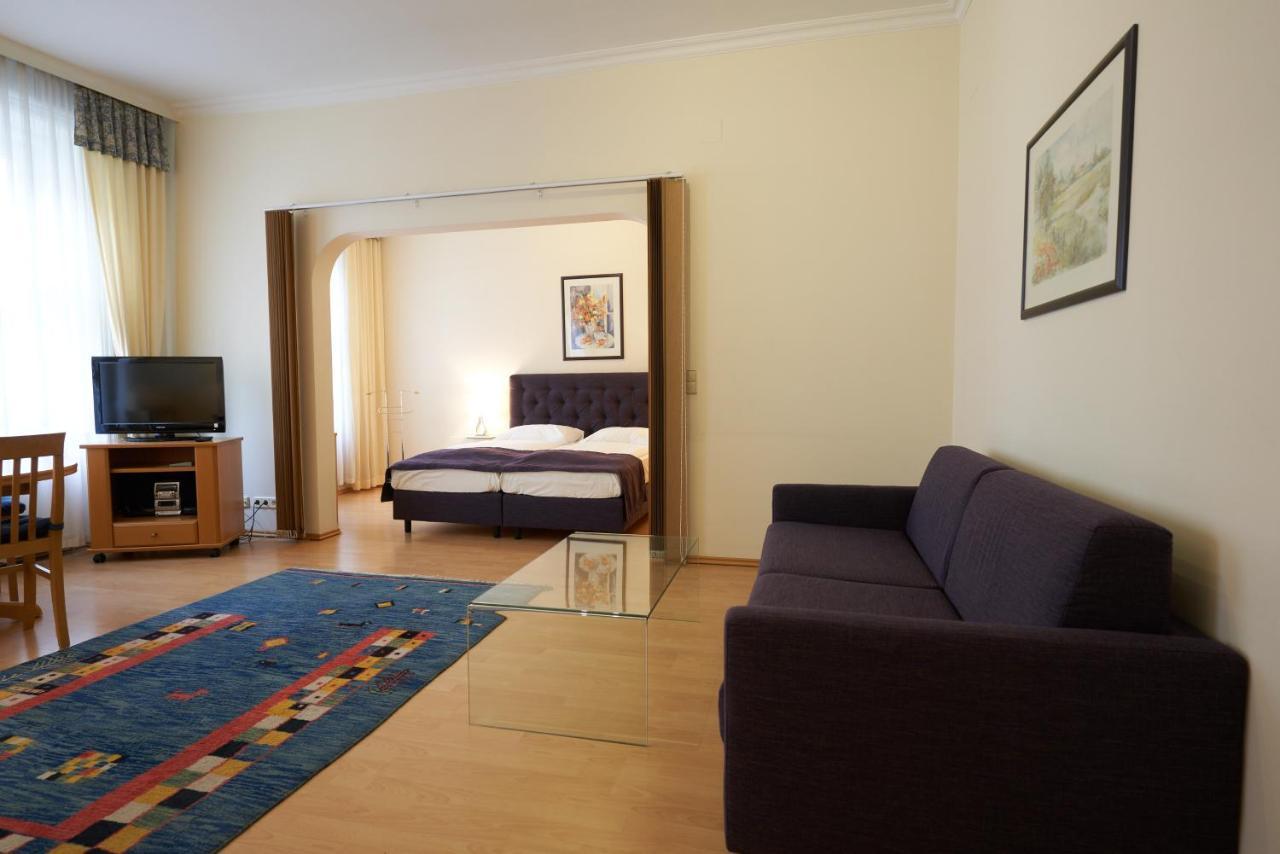 Deutschmeister Aparthotel *