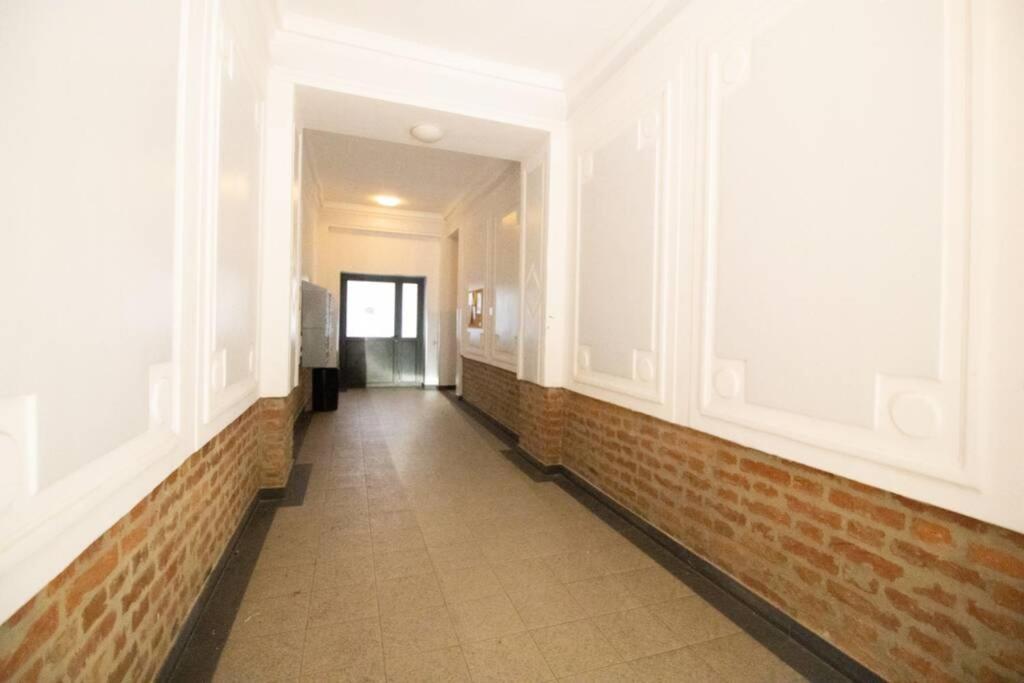 Sunny & Cozy Penthouse With Balcony L Dg4'14 * Vienna