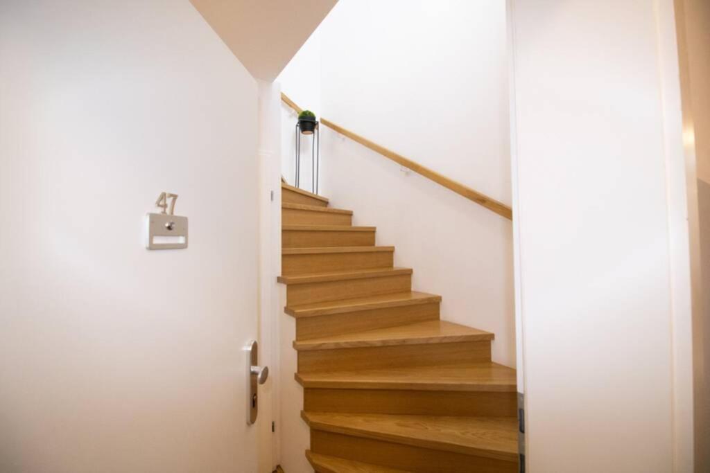 Apartment Sunny & Cozy Penthouse With Balcony L Dg4'14 *