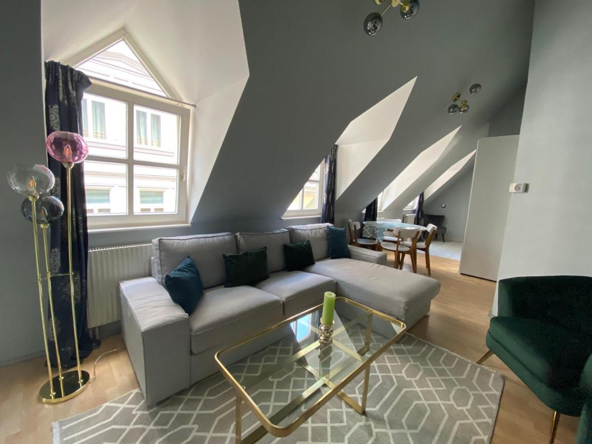 Centre Serviced Apartment *
