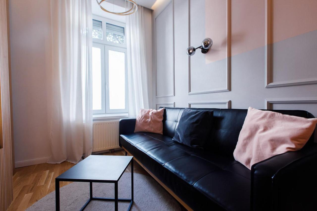 Zeus Design Wasserwelt Apartment Vienna