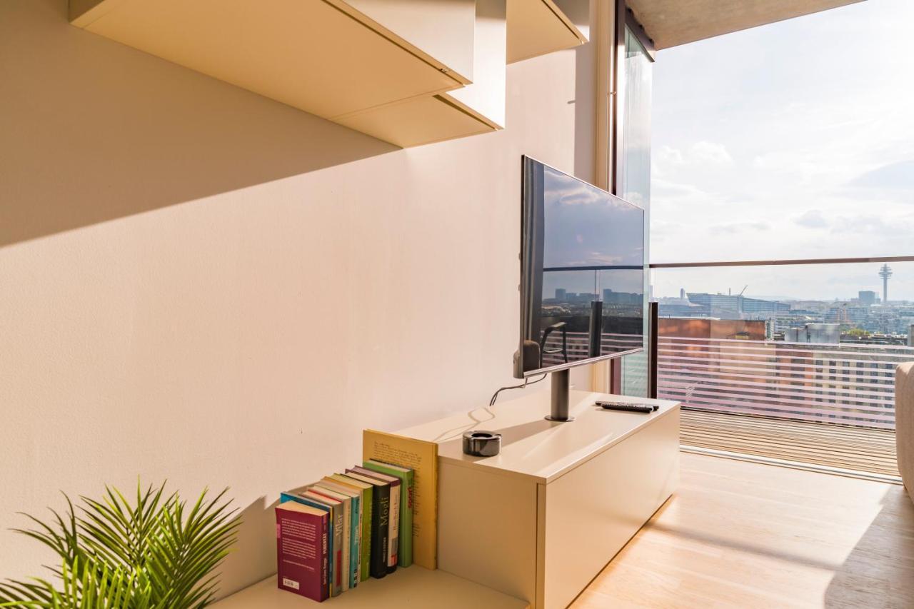 Triiiple Tower Dream With Rooftop-summer-pool Apartment Vienna