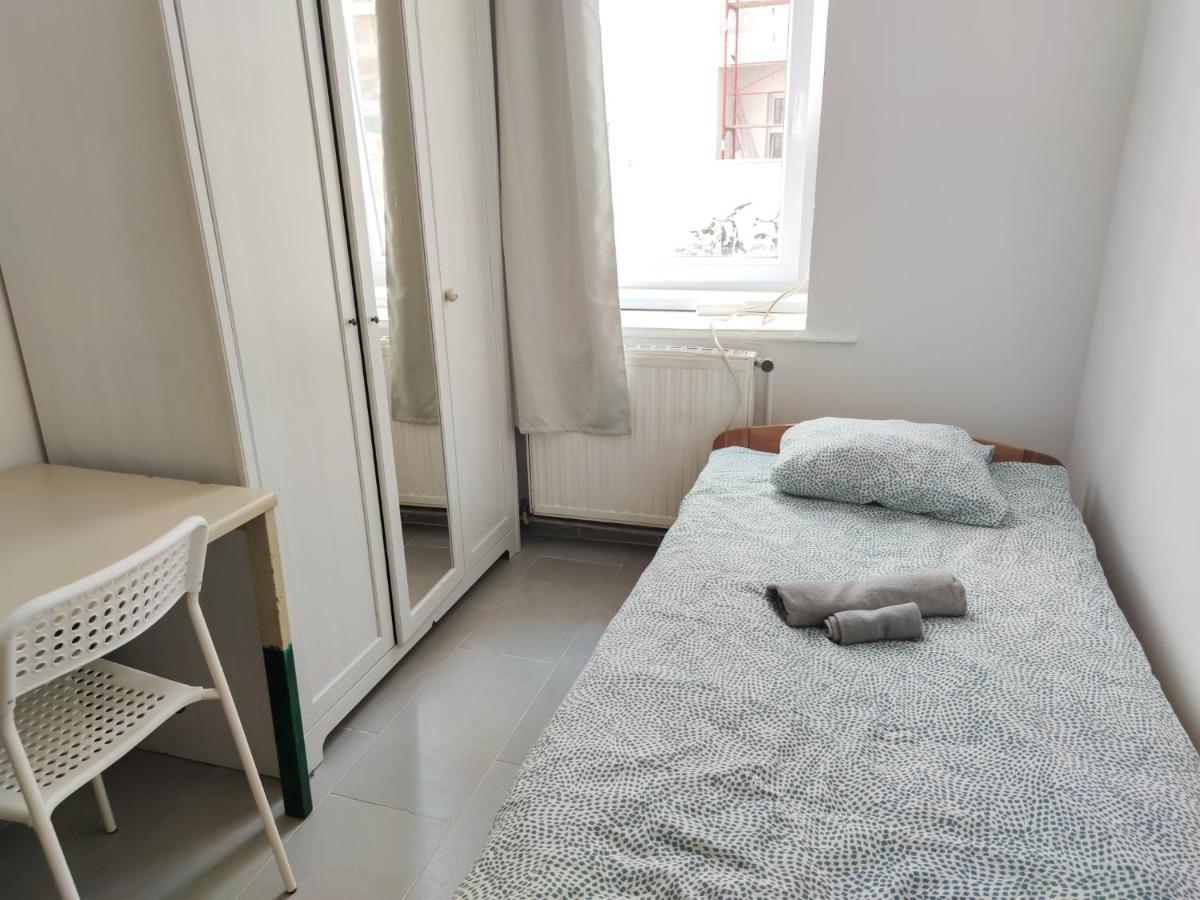 With Privat Shower In 3 *