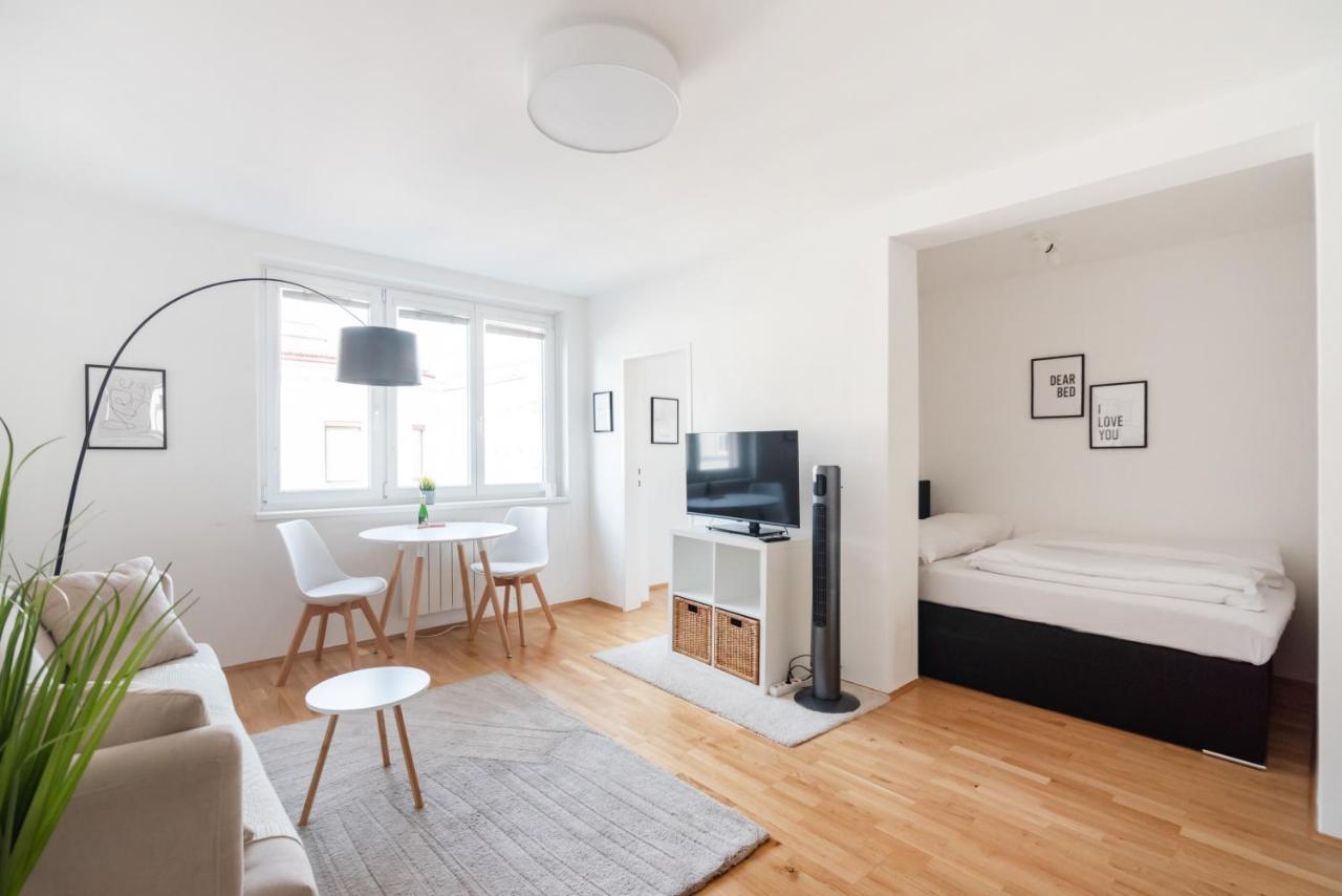 Modern, Bright -close To The Center In A Quiet Area * Viena