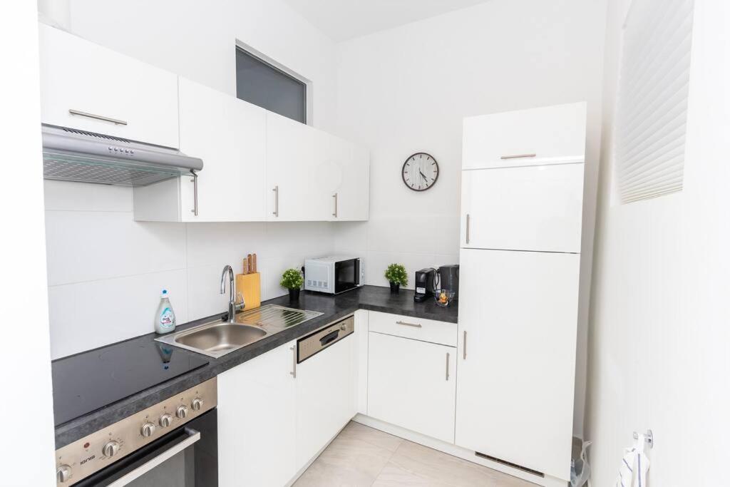 New, Central, In The Heart Of The 7th Heaven Apartment *