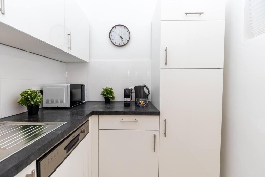 Apartment New, Central, In The Heart Of The 7th Heaven *