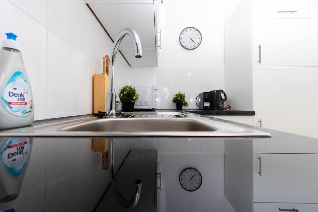 New, Central, In The Heart Of The 7th Heaven Apartment Wien