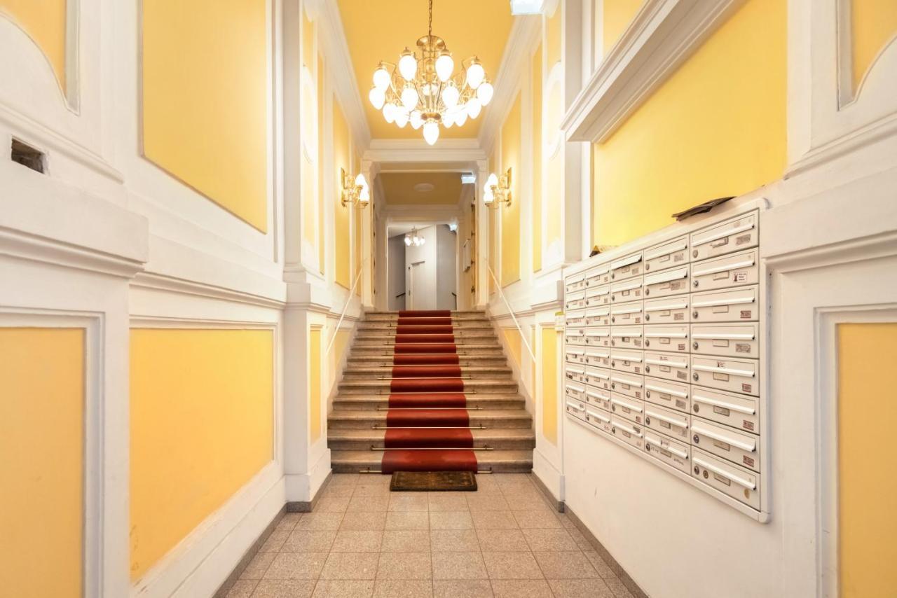 Cozy And At The Belvedere Wien