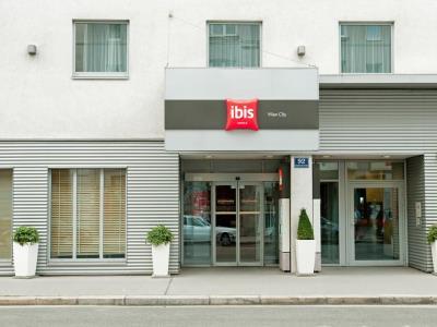 Ibis Wien