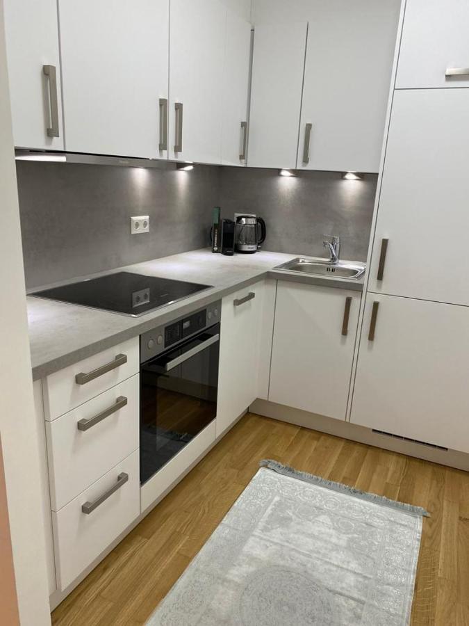 Apartment Feelhome Vienna, Subway U1 Kagran/Donauzentrum