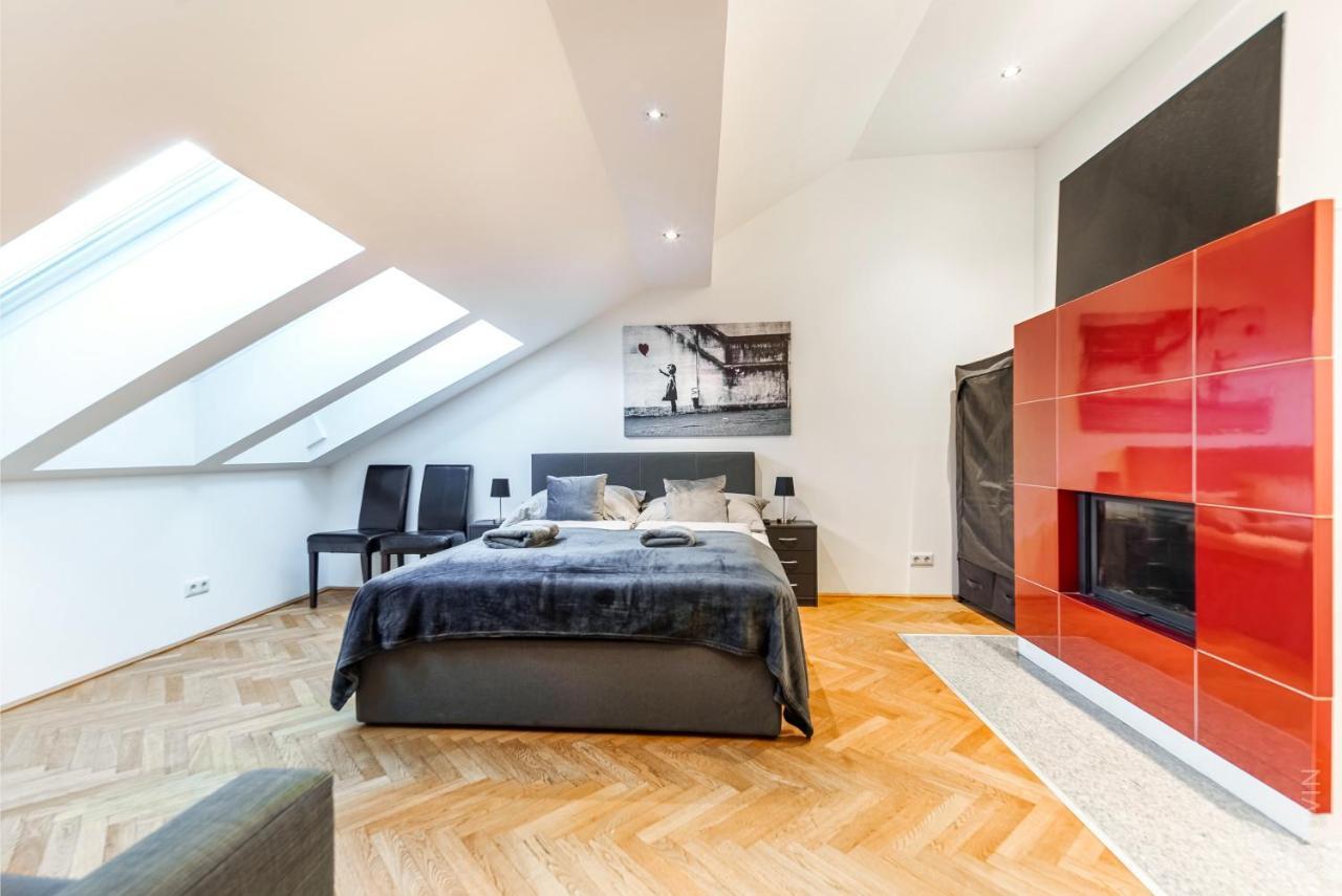 3 Bedroom Penthouse Ideal For Large Groups, 112 *