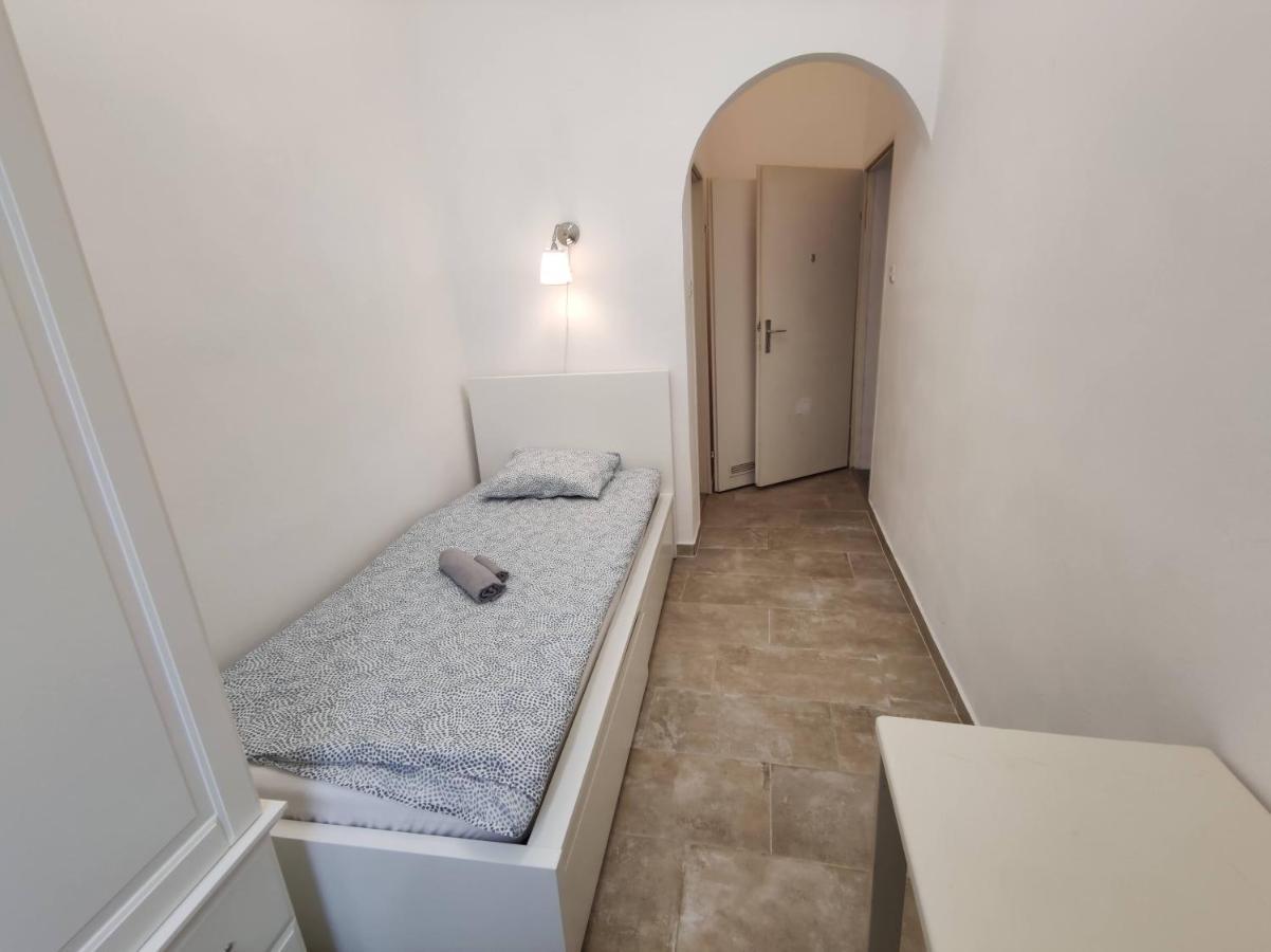 Bed & Breakfast With Privat Shower In 3 Vienna