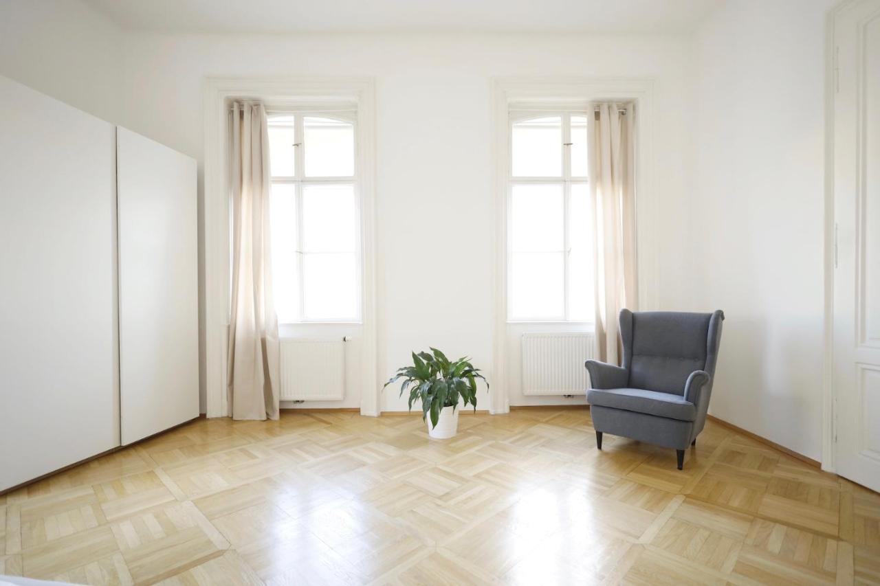 Heymi Opernring Apartamento