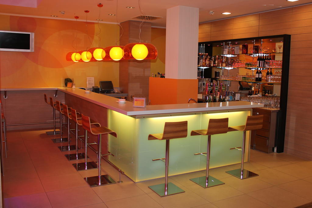 Hotel Ibis Messe 3*
