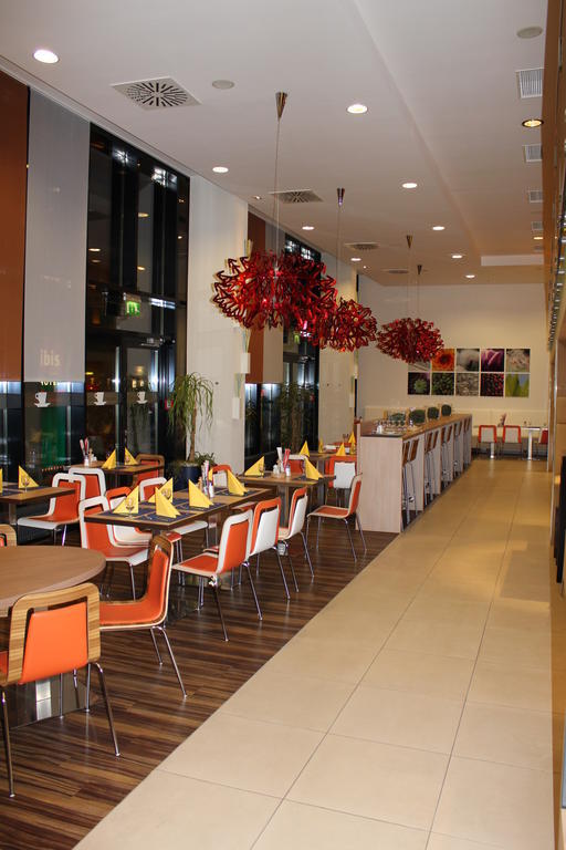 Hotel Ibis Messe 3*