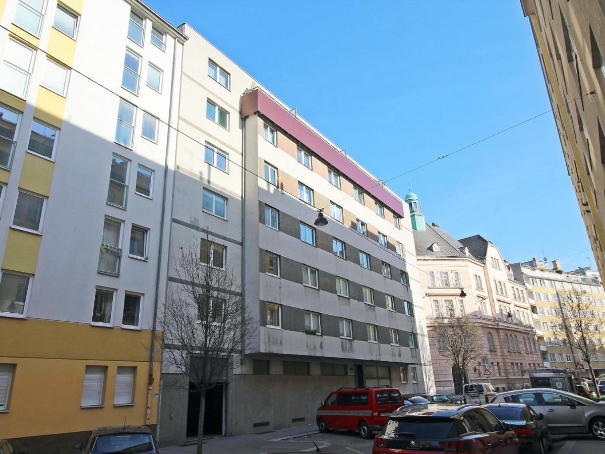 Appartamento Waits For By Interhome Vienna