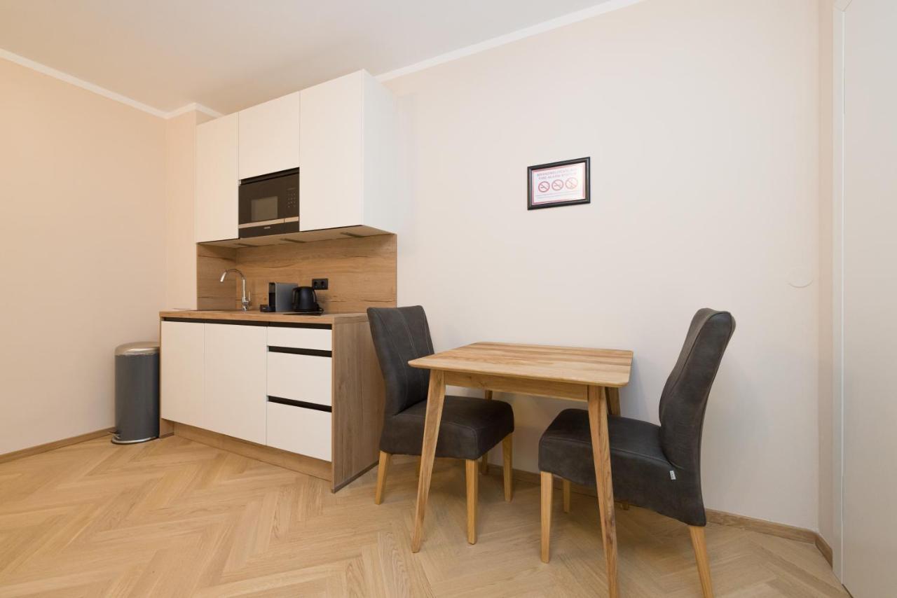 Schoenbrunn Apartment *