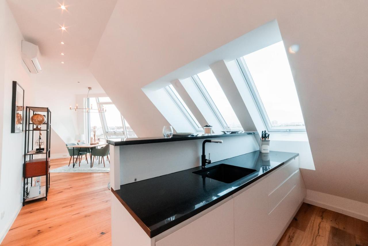 Apartment Triangle Penthouse *