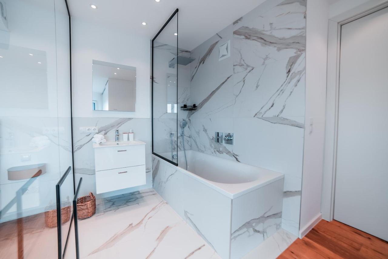Triangle Penthouse Apartment *