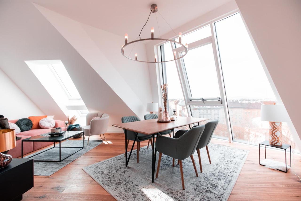 Triangle Penthouse Apartment Vienna