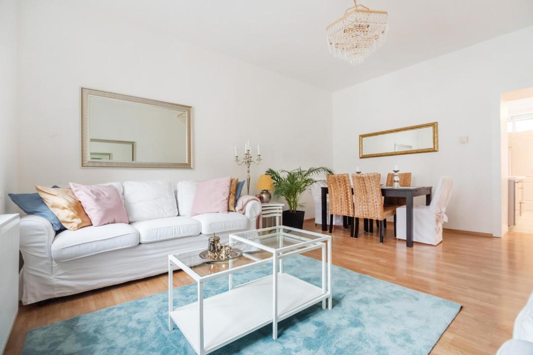 Apartment Three Bedroom, Ideal For Big Groups, 14