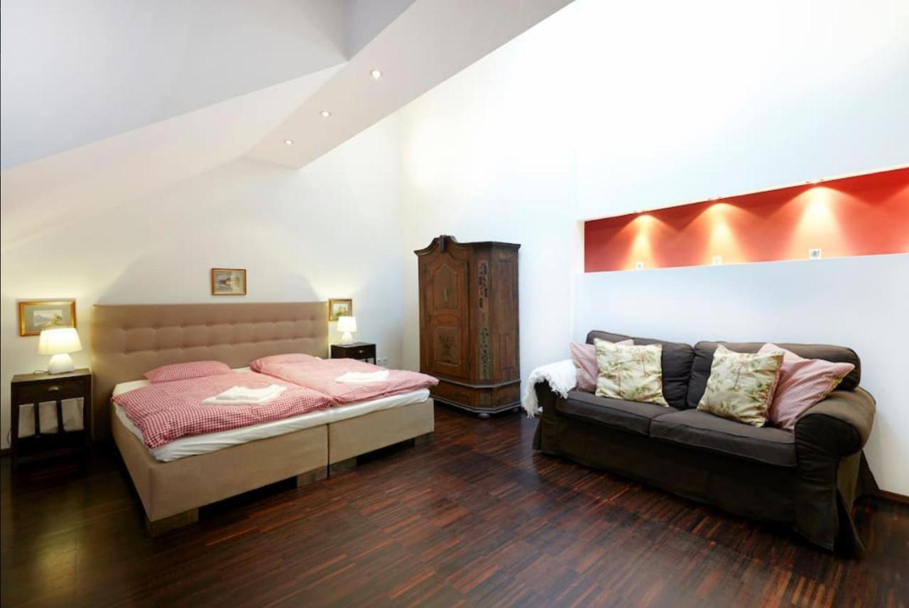 Penthouse 1 *