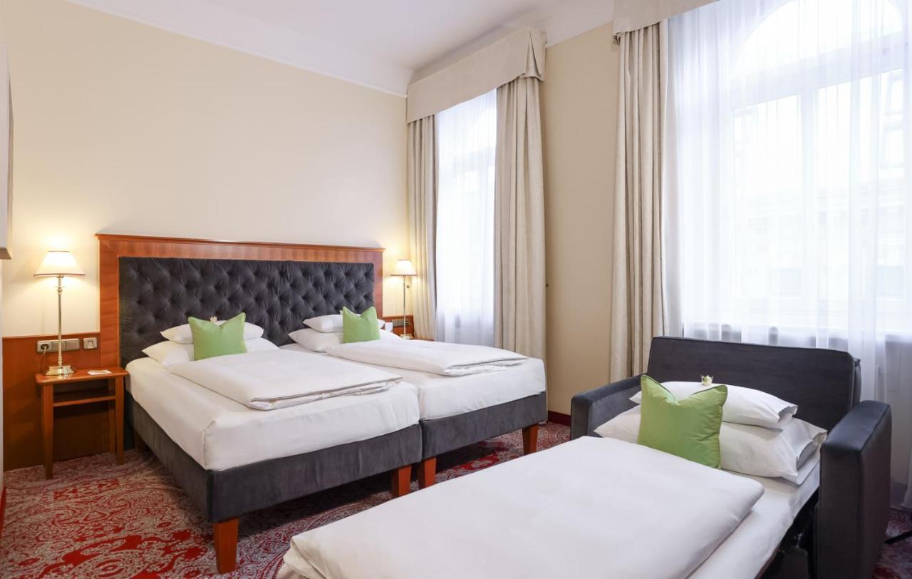 Kaiserhof Hotel 4*