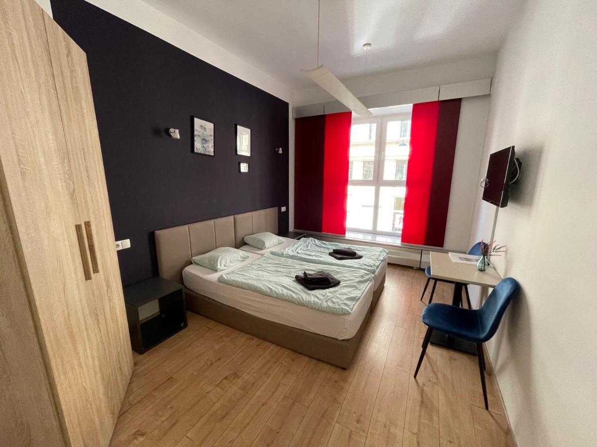 Guest house Dan In'n Out 3*