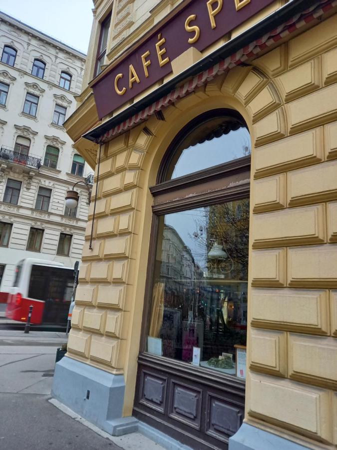 Apartment The For Artists Wien