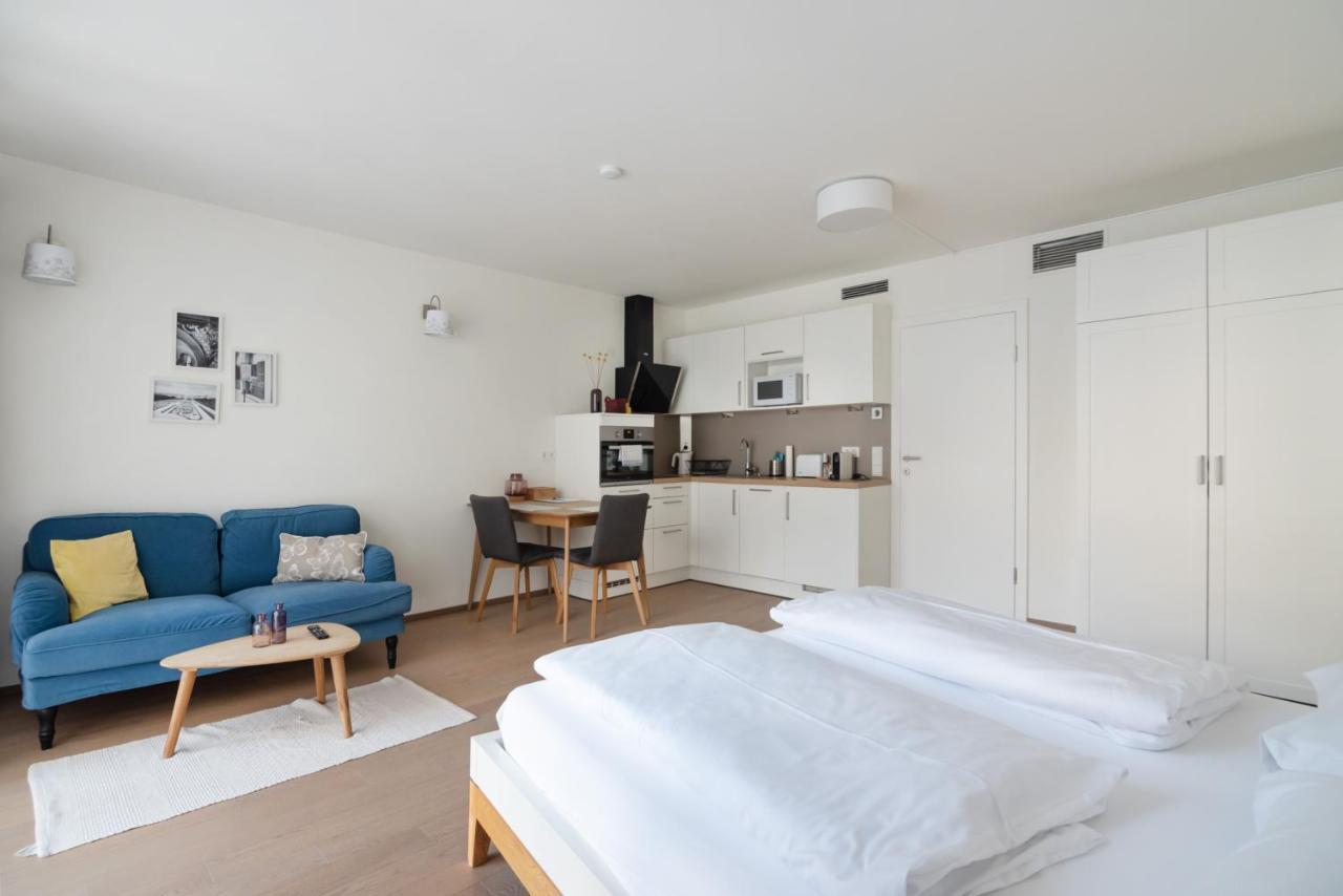 Quiet And Cozy Next To Mariahilfer Strasse And Naschmarkt With Ac, Minimum 30 Nights Apartment