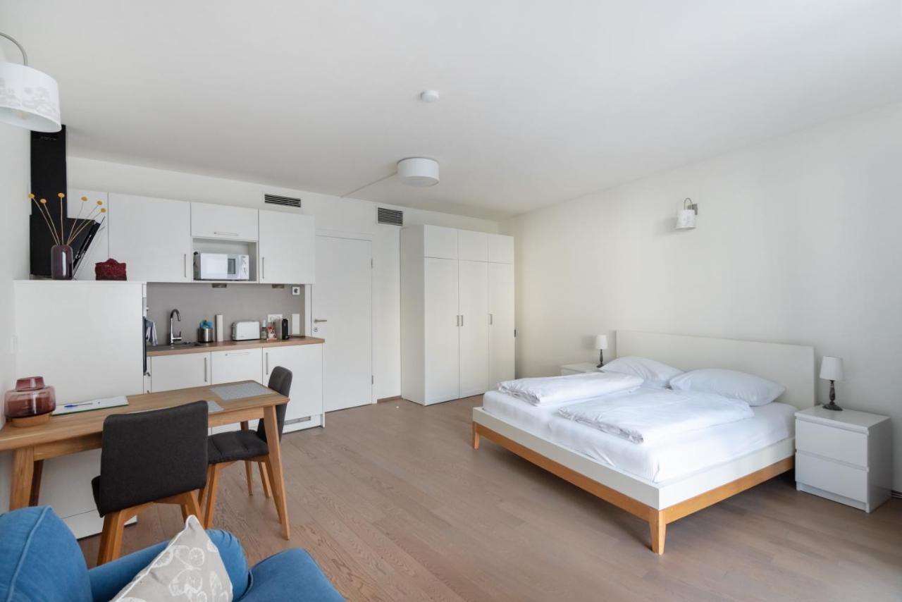 Quiet And Cozy Next To Mariahilfer Strasse And Naschmarkt With Ac, Minimum 30 Nights Apartment