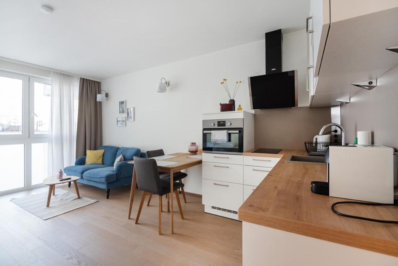 Quiet And Cozy Next To Mariahilfer Strasse And Naschmarkt With Ac, Minimum 30 Nights Apartment Wien