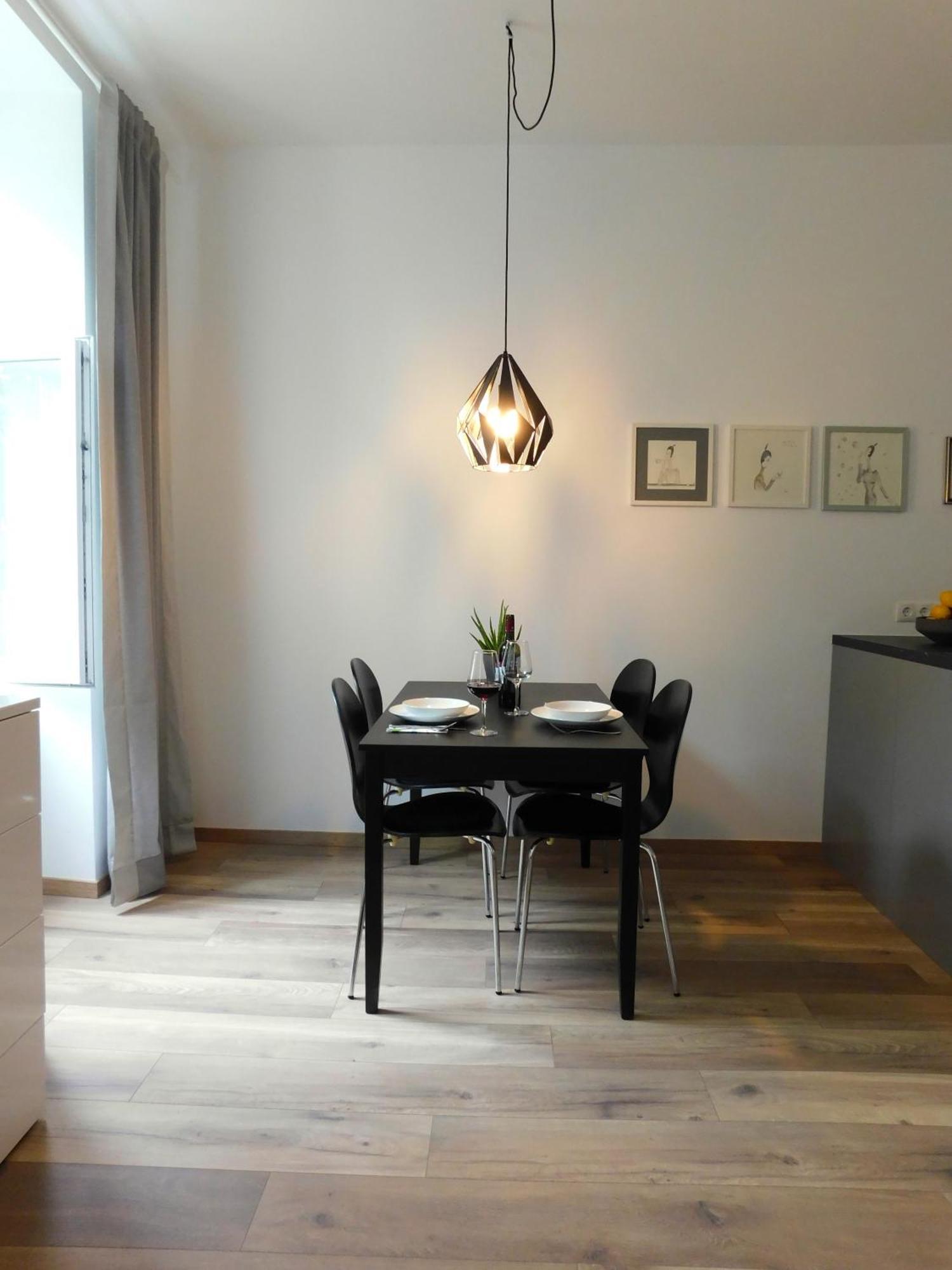 Apartment Max, Ruhige Sonnige In Praternahe Vienna