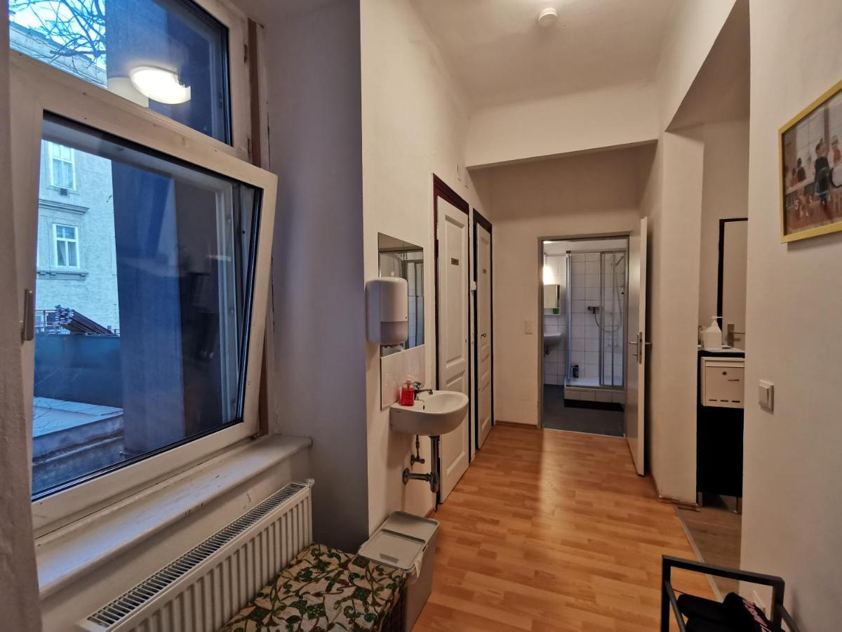 7brunnen Beds & Albergue