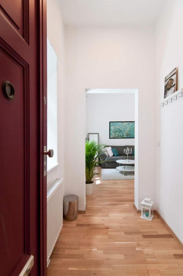 ⍟luxurious And Bright⍟ 5 Min Walk To City Center Apartment