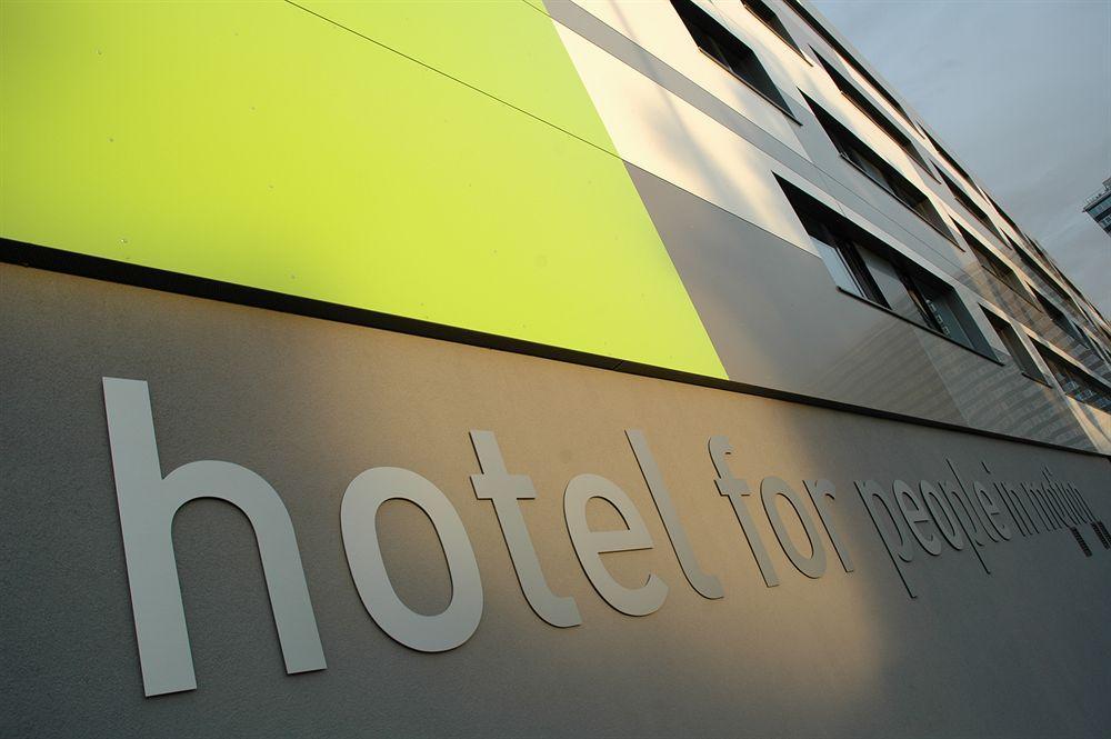 Hotel Plaza Gasometer 4*