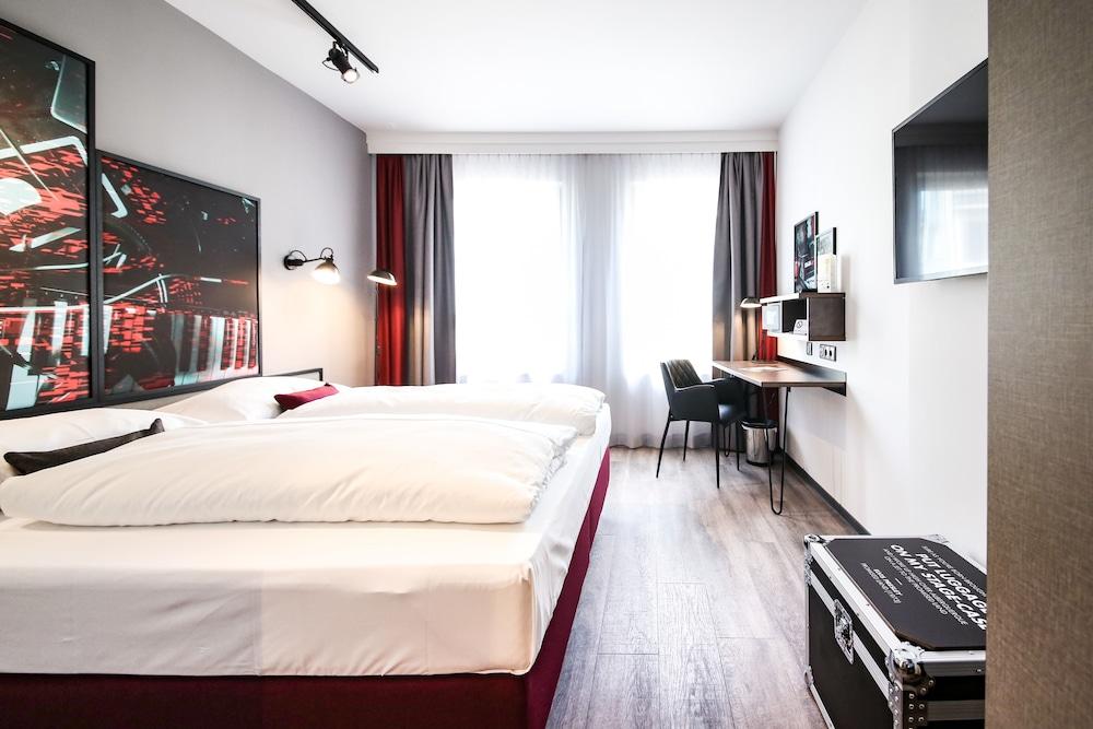 Arte Stadthalle Hotel 4*