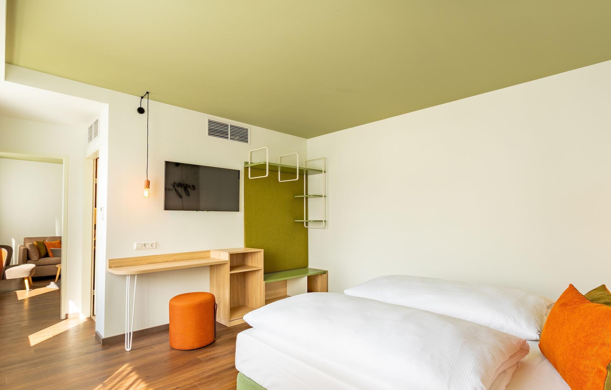 Hotel The Weekend 4*
