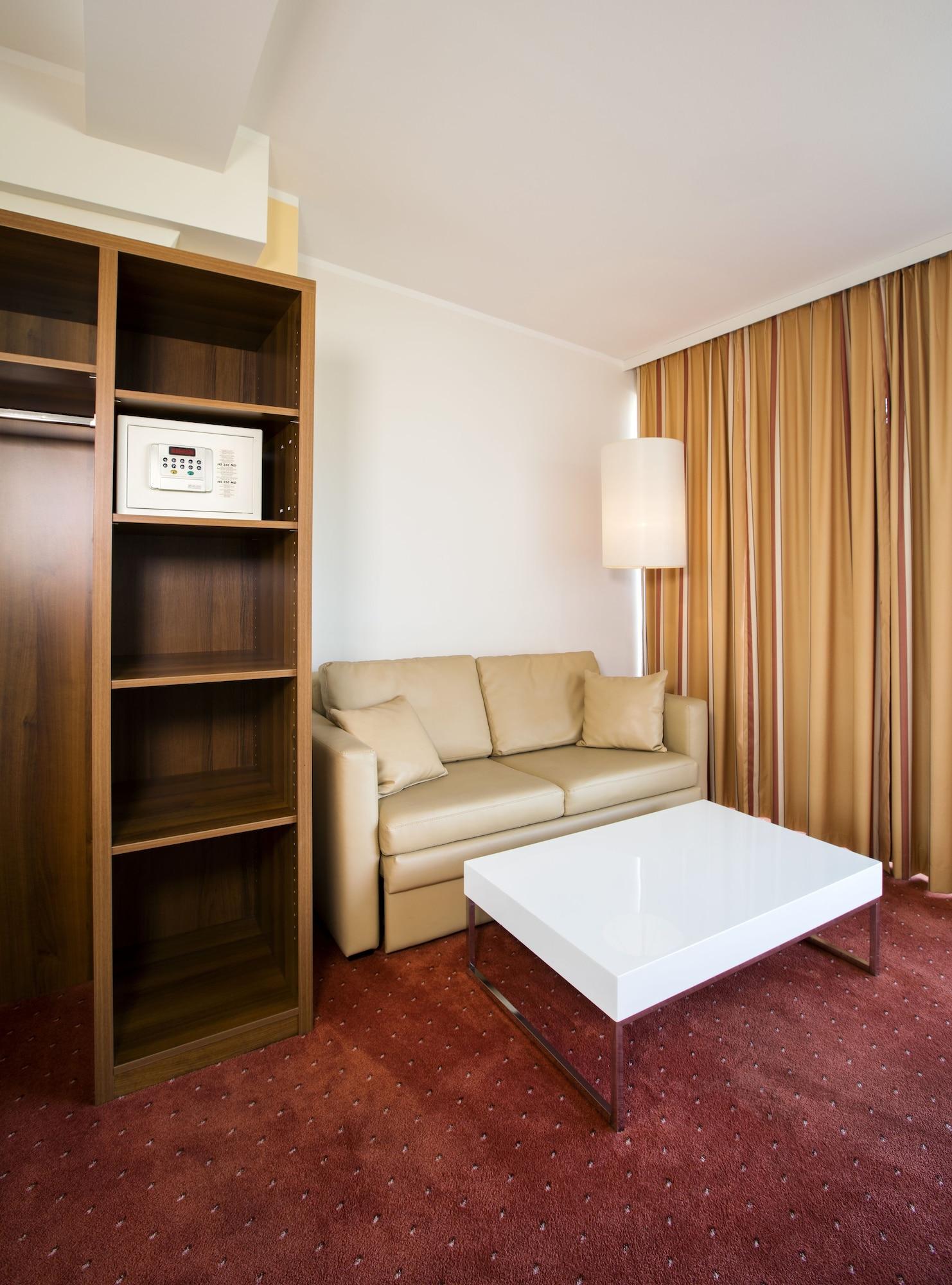 Hotel Hahn 3*