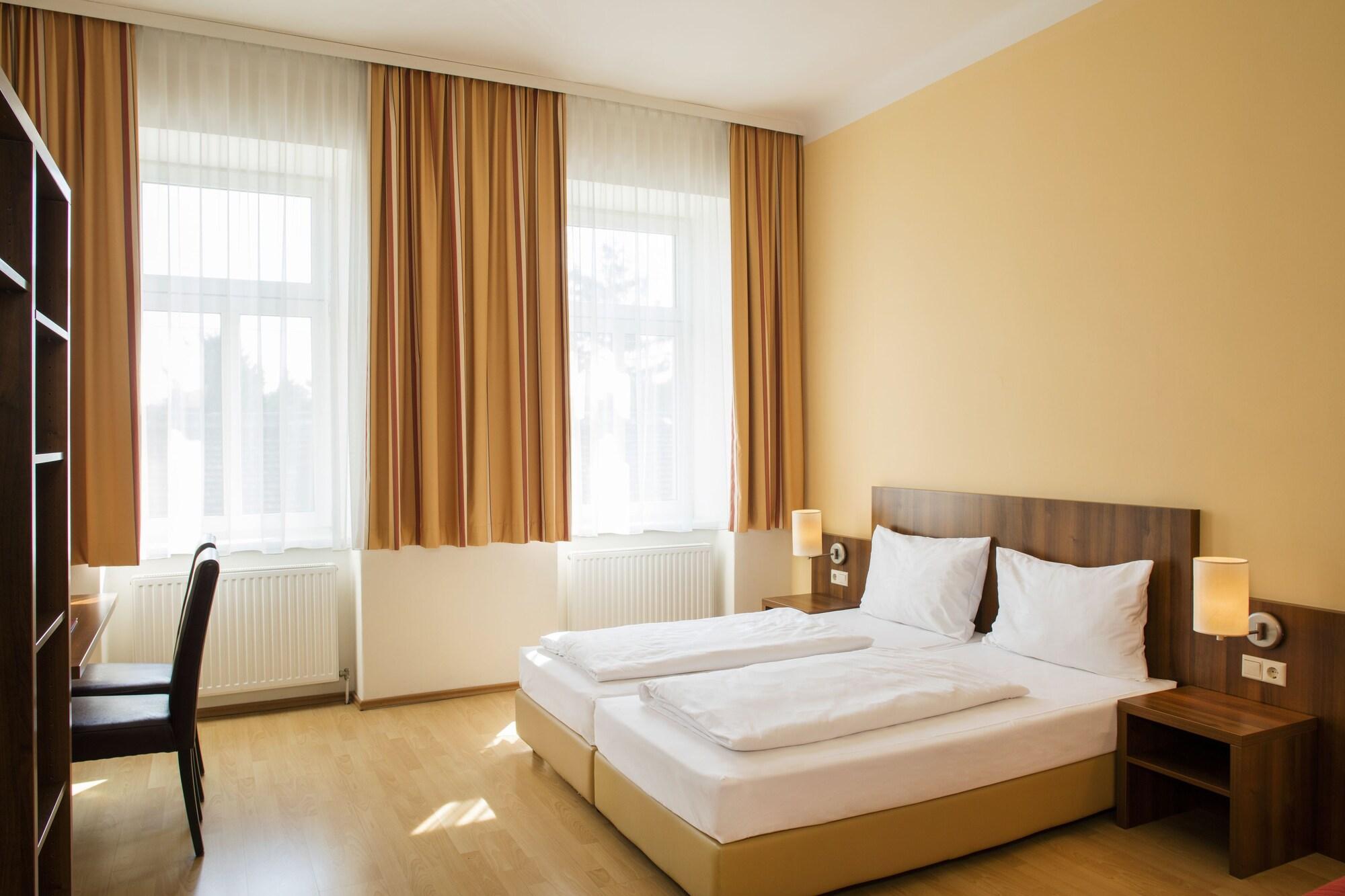 Hahn Hotel