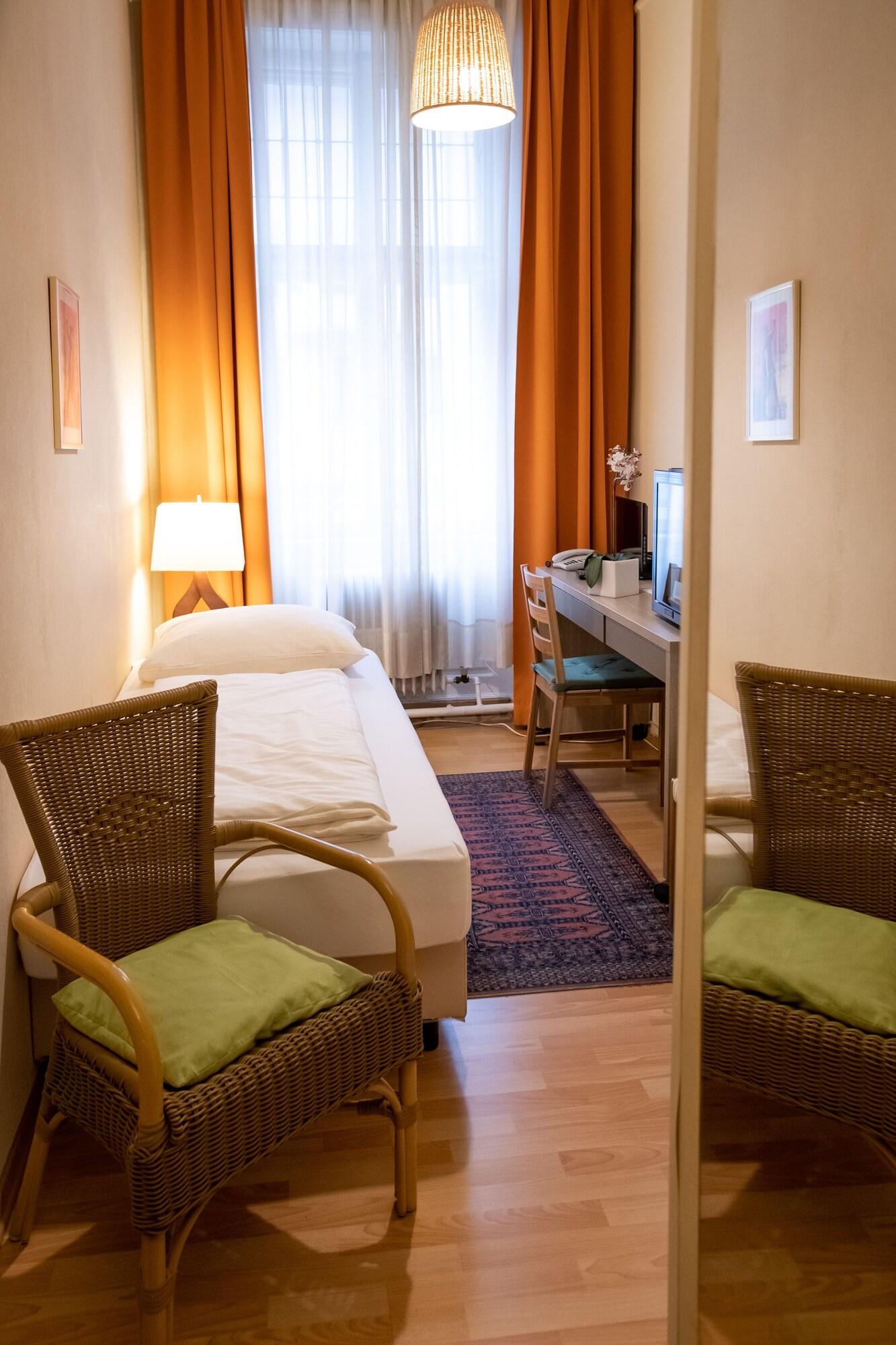 Bed & Breakfast Mariahilf 3*