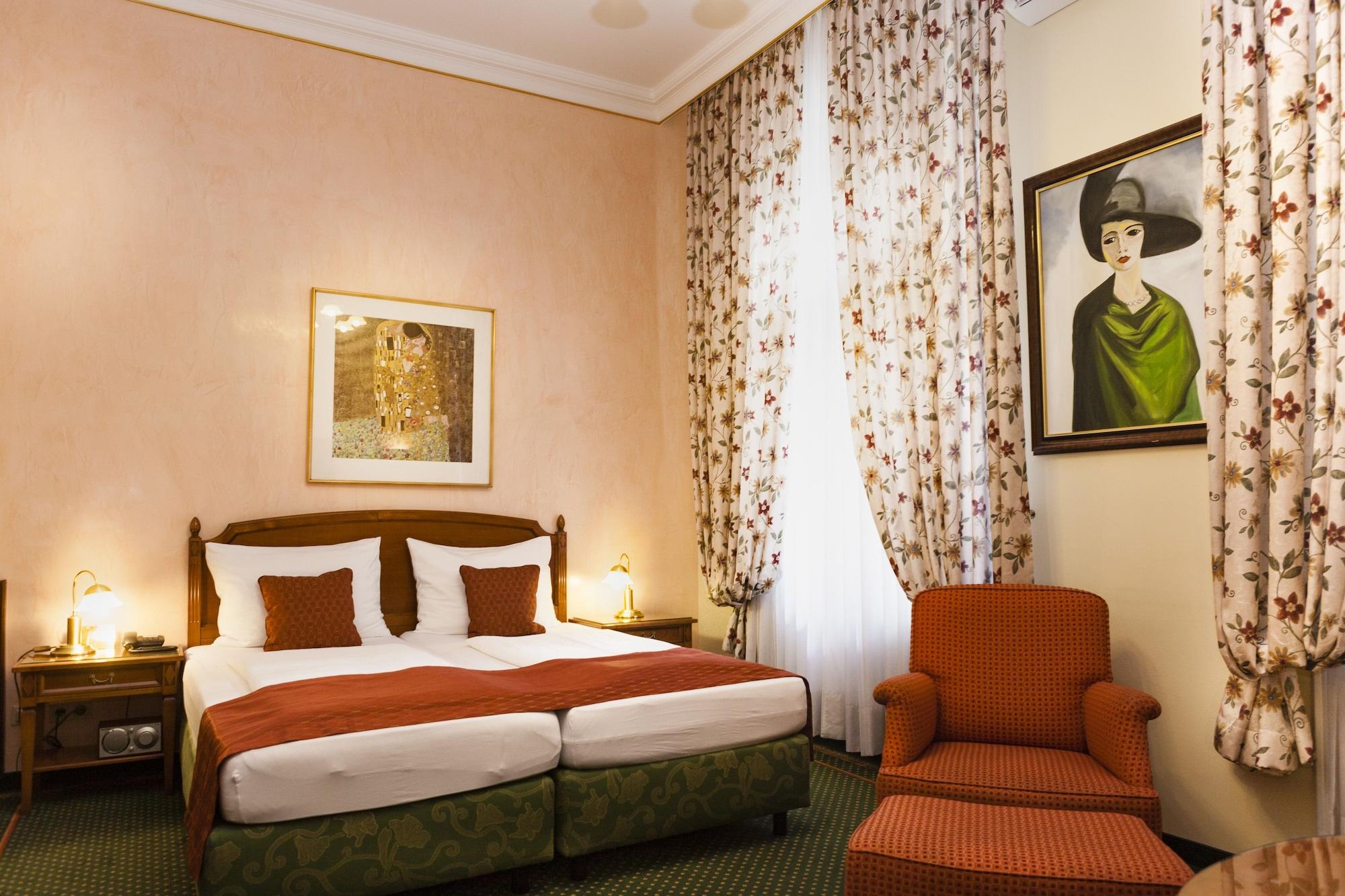 Park Hotel 4*