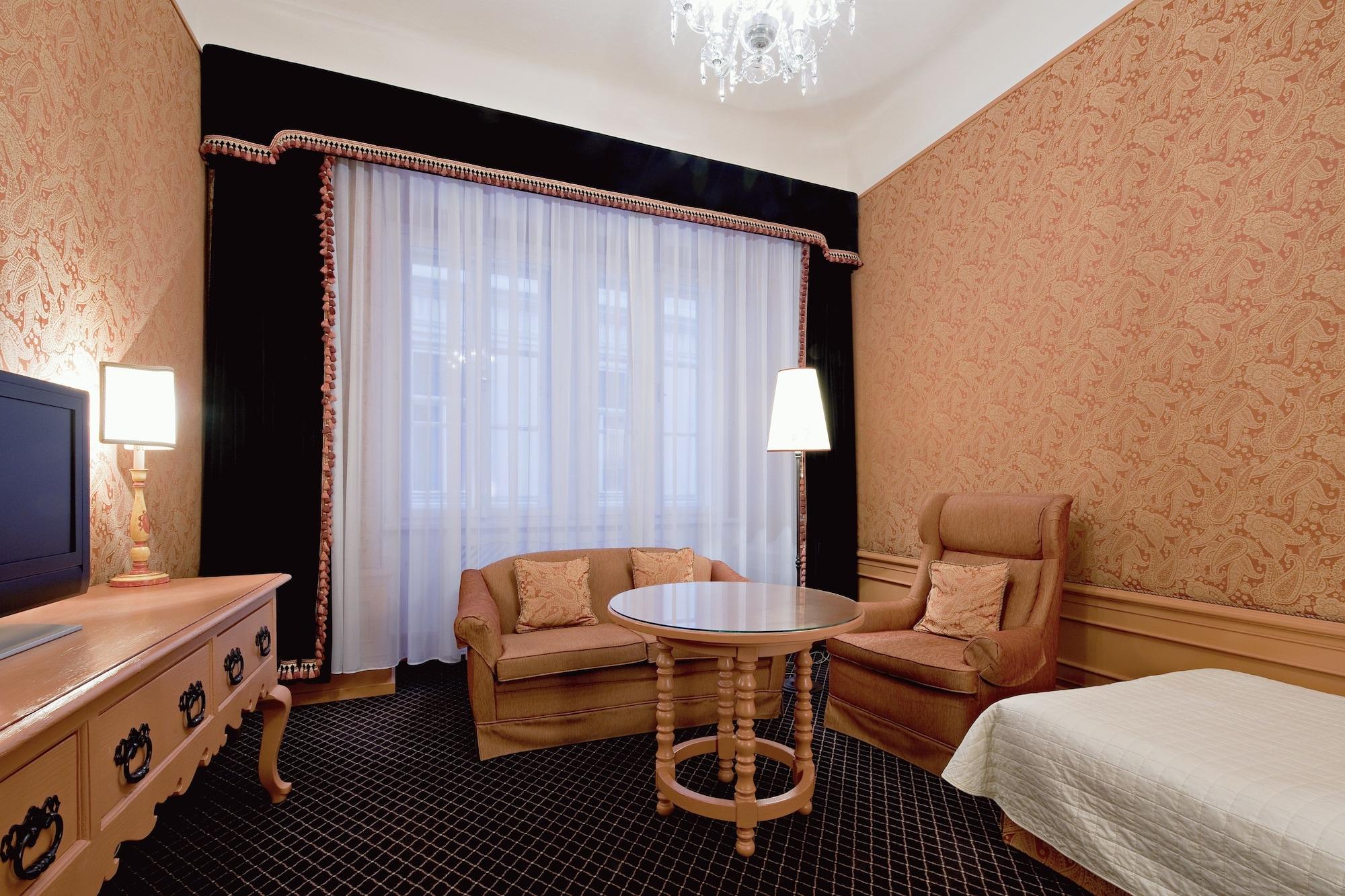 Hotel Koenig Von Ungarn 4*